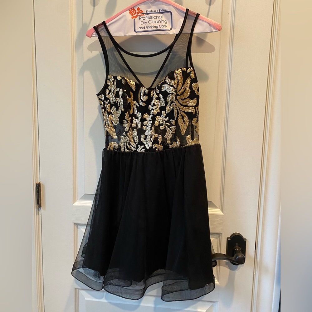 Roberta Short Gold Sequin Dress
